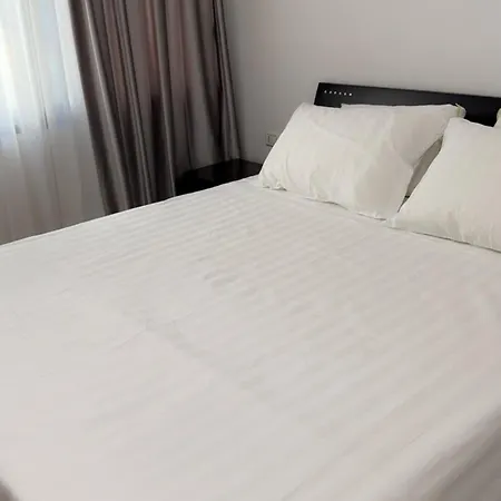 Spacious And Modern 3 Bdr For Families & Groups 公寓 地拉那